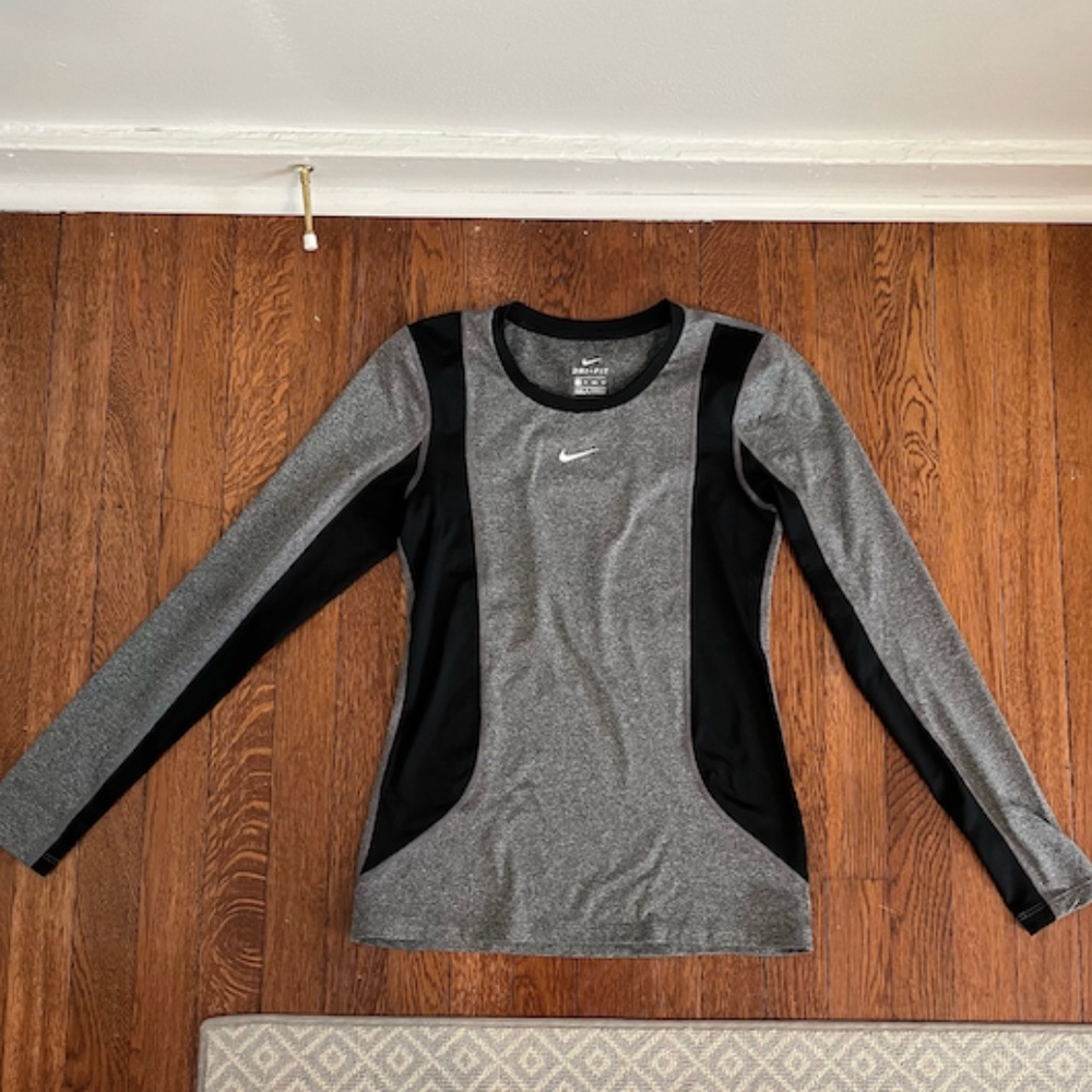 Nike Long Sleeve Dri-fit Training Top Size XS